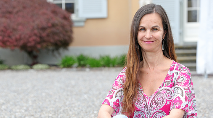 Jasmin hat Dystonie und erzählt von ihrem Leben mit zervikaler Dystonie